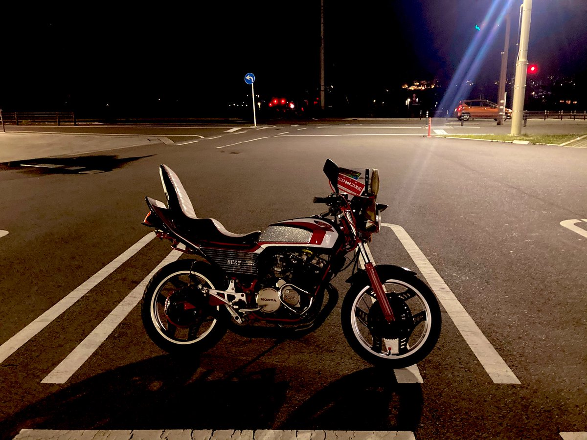 totobx400's tweet photo. HONDAの4発が最強異論ある？
#cbx400f #cbx #cbr400f #cbr  #山梨　#富士吉田　#サウンドギャング　#音輩 https://t.co/jdIEobDq2s