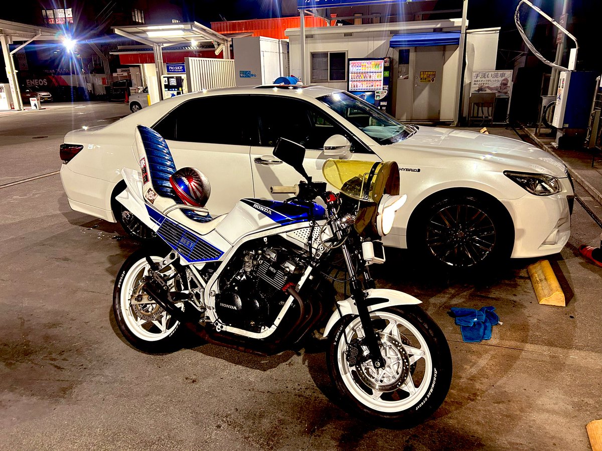 totobx400's tweet photo. HONDAの4発が最強異論ある？
#cbx400f #cbx #cbr400f #cbr  #山梨　#富士吉田　#サウンドギャング　#音輩 https://t.co/jdIEobDq2s