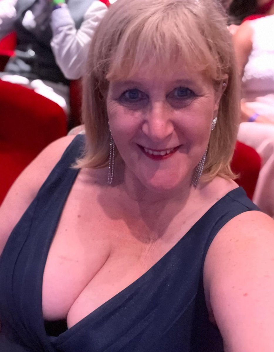 rose_ivers5523's tweet photo. @Mark25802021 @Helga5894598907 Hello I’m Rose 53 years old widowed text me on WhatsApp and let know each other my WhatsApp number. +1 (701) 578‑6089  or contact me through my email  
annarose909019@gmail.com thanks looking forward to hear back from you https://t.co/Z2aSfZyziV