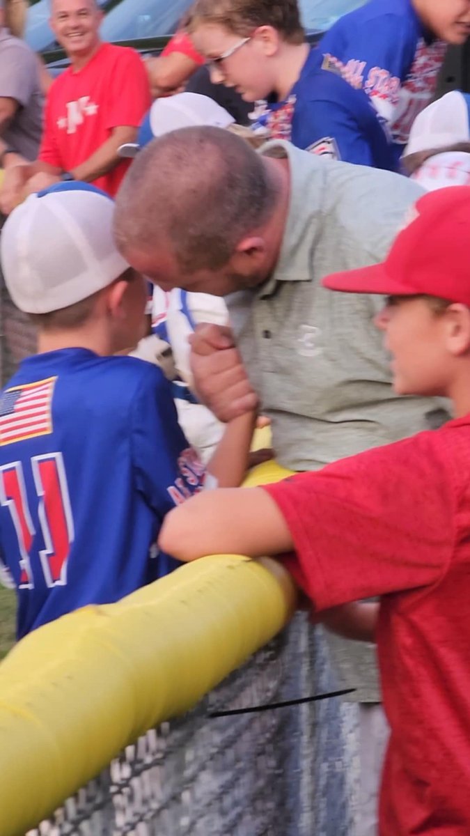 BrockDonovan5's tweet photo. Brandywine LL 10's win Districts 3 to 1 over Naaman's LL. What a game! Team played great and Hank went 5 innings on the bump along with a 3 for 3 day at the plate. Made his brothers proud day!

On to states at Canal LL next week with a chance to go to the LL east Regionals. https://t.co/gpY8azGsxW