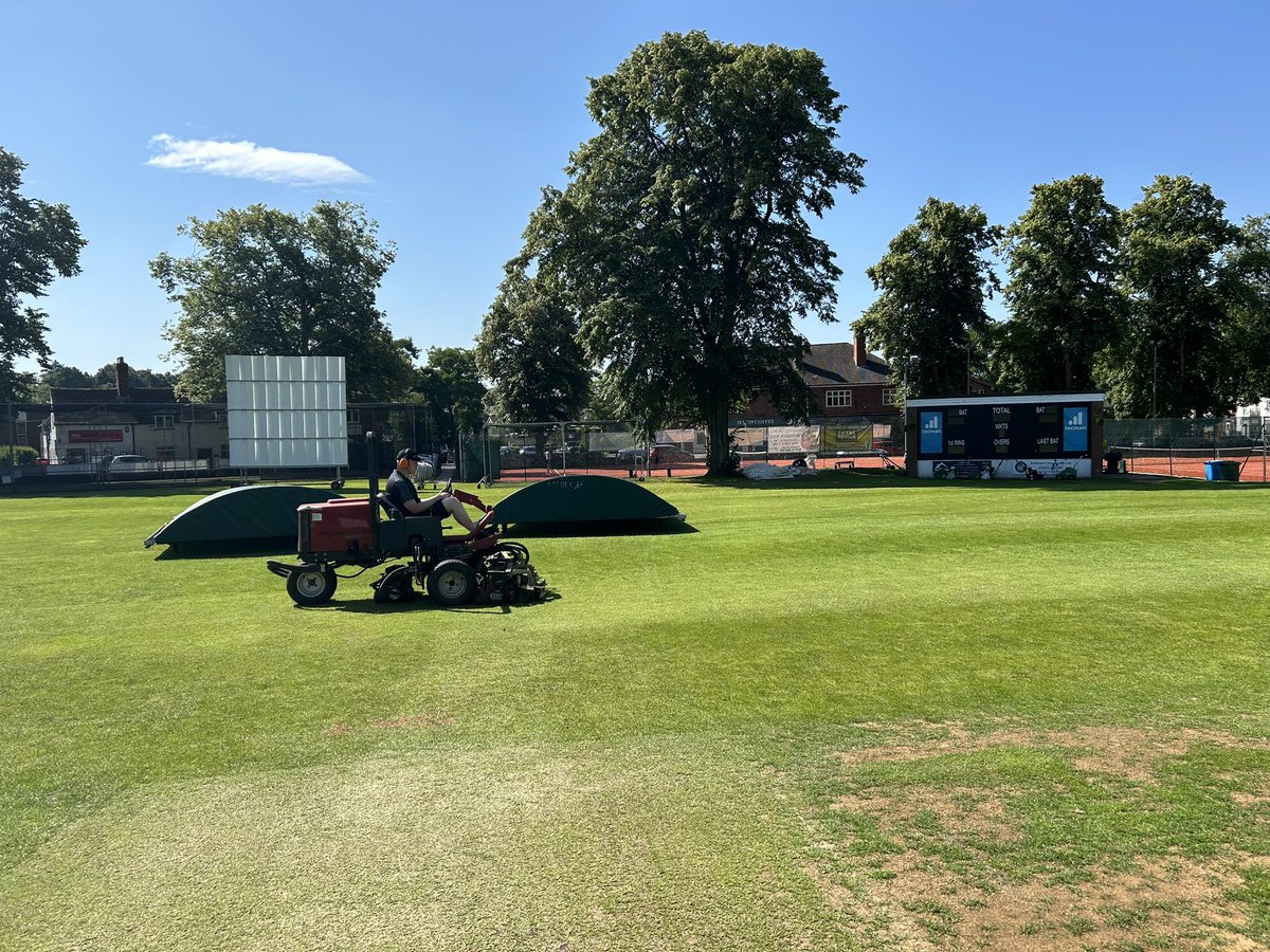Excellent 2 days having <a href="/_Joe_Williams1/">Joe Williams</a> onsite to gain experience of the grounds industry. A massive help and hopefully a big future ahead in the industry👍