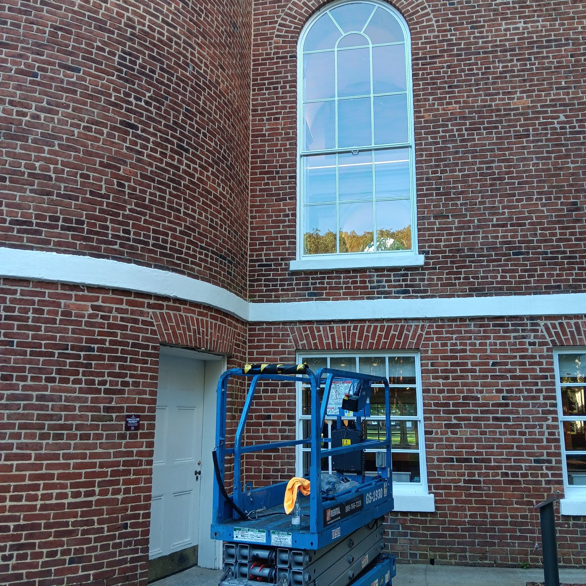 Gauses Cleaning Service tweet media