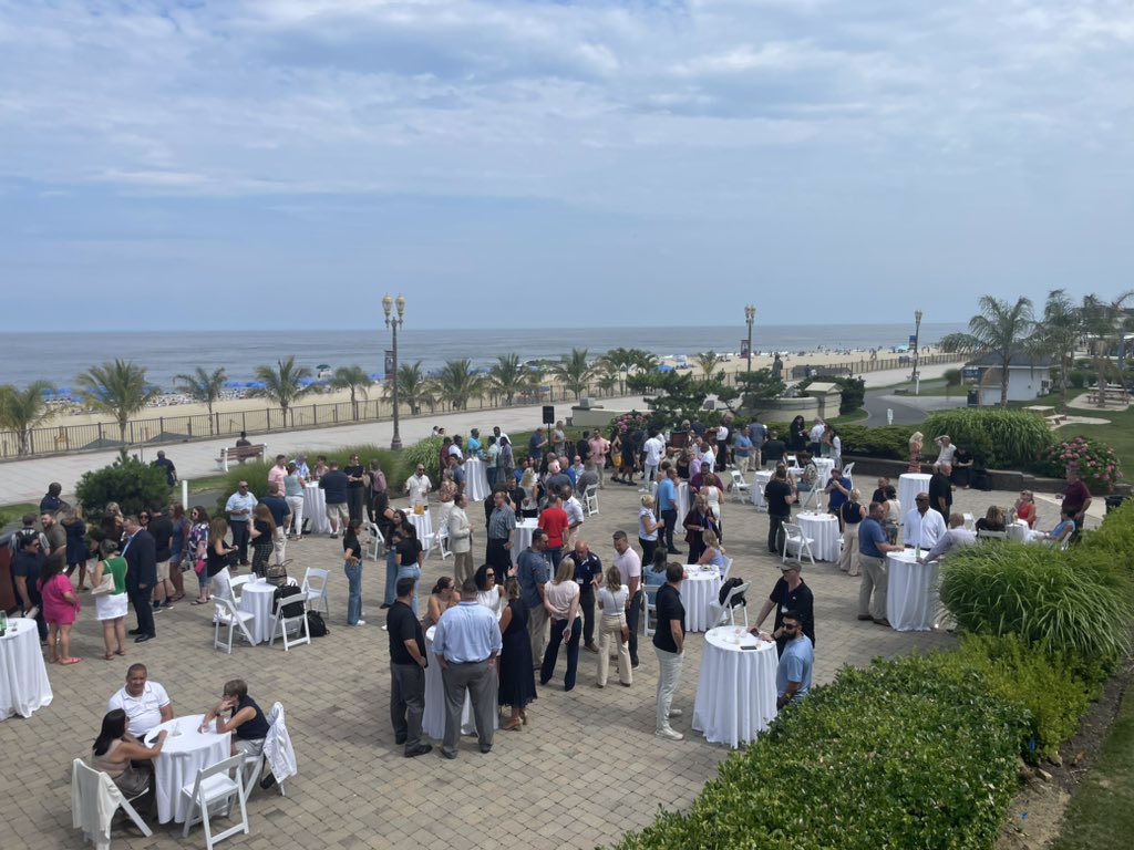 Dr. Peter Hughes tweet media