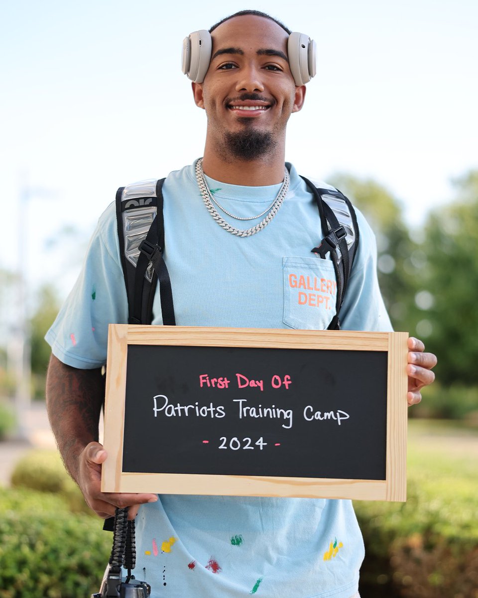 First day 😃

<a href="/DrakeMaye2/">Drake Maye</a> | <a href="/jpolk_22/">Jalynn Polk</a>