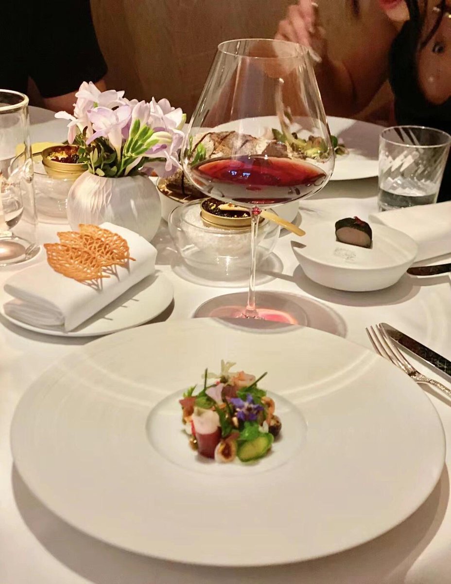 addaa33's tweet photo. We are all Mi San and think it is not as delicious as Core
, but I think the presentation of the dishes and
the blind spot wine are quite delicious~
But after all, it is one of the most classic Mi San in the UK https://t.co/BV40A47fkf