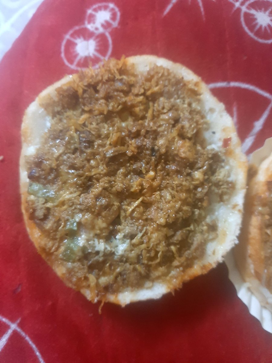 satish062011's tweet photo. @zomatocare @zomato ordered chicken tikka burger and received incorrect item instead Order ID 6010115388 no response from restaurant and zomato executives https://t.co/OcOgZfxwuA