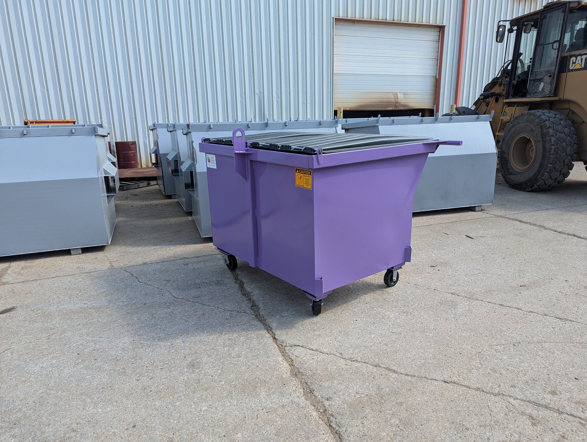 UOwosso's tweet photo. Rear End Load Cans ready to go out! https://t.co/sA0qOI7cTP https://t.co/bszNA2Zpi9