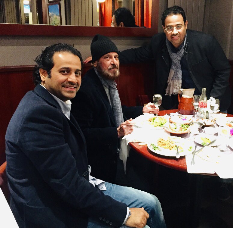 Q8Sulltan's tweet photo. أيَدري القبـرُ من فِيـه ؟
فيه الفُؤاد و مَن بالروحِ نفديه . .
أللهم أغفر لـ #أبي وأرحمه وموتى المسلمين https://t.co/dsyJi9WKhL