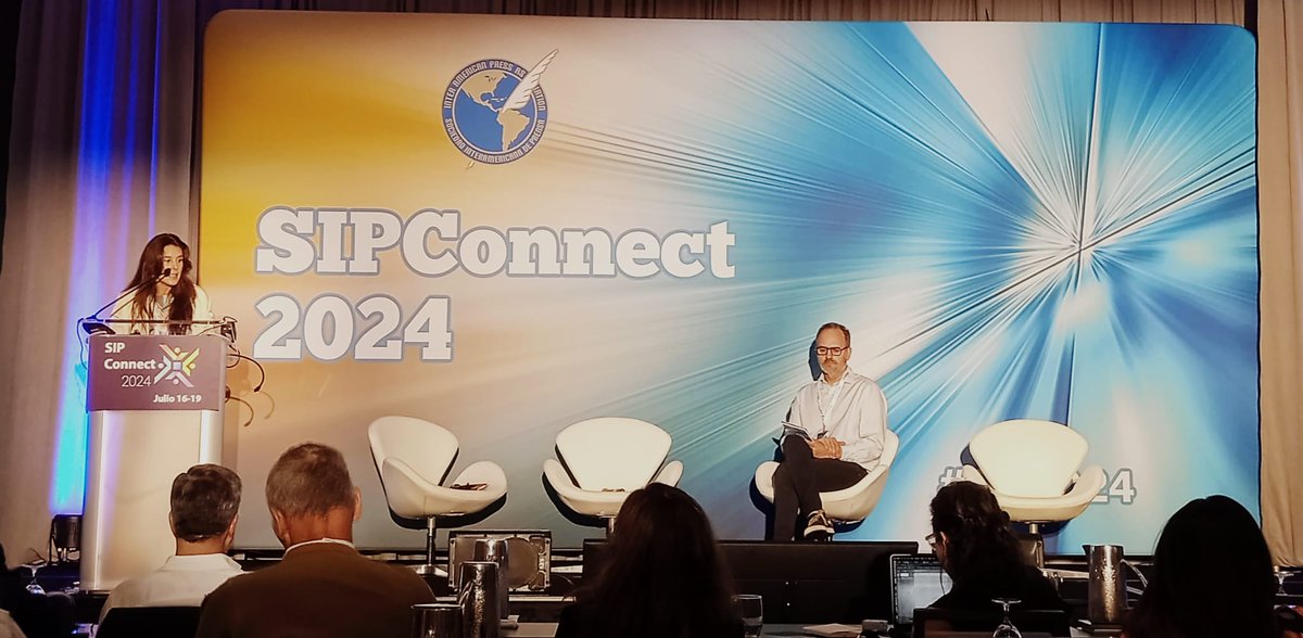 factchequeado's tweet photo. 🚀#SIPCONNECT2024. ¡Un honor ser parte de la conferencia anual que organiza @sip_oficial, en Miami! Nuestra CEO, @lauzommer y @EduCeccotti, de @Chequeado compartieron aprendizajes y desafíos para combatir la desinformación. https://t.co/ixUhu0CJtV