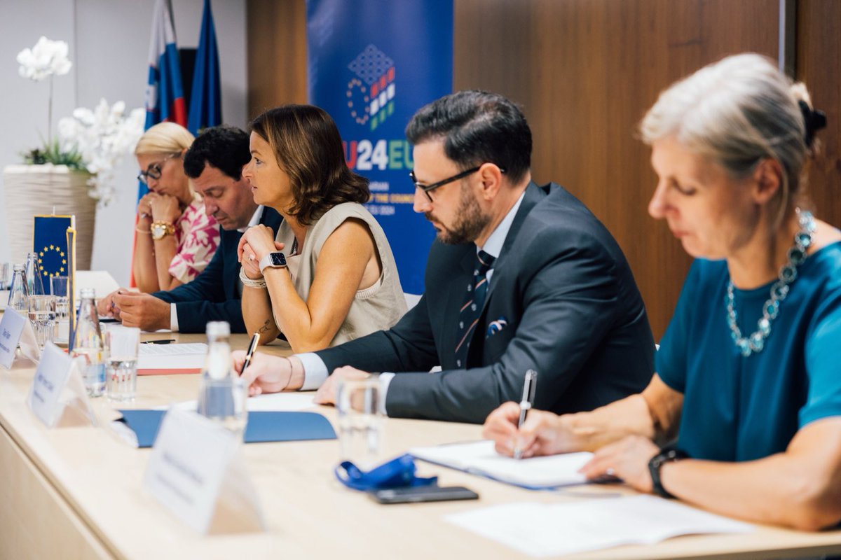 MZEZ_RS's tweet photo. Minister @tfajon participated at the #EU HoMs meeting in Ljubljana dedicated to the presentation of the Hungarian 🇭🇺 Presidency of the 🇪🇺 Council. 

The minister emphasized the importance of putting interests & unity of the #EU first and welcomed the #EU2024HU priorities, especially #EUenlargement. 

We wish our 🇭🇺 colleagues @HU24EU a successful presidency.