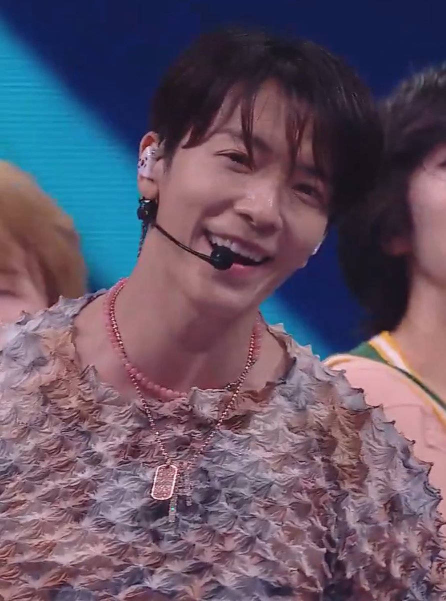 lovehae_1015's tweet photo. 너... 뭐야                                   나 물꼬기 https://t.co/GykWPv7CDJ