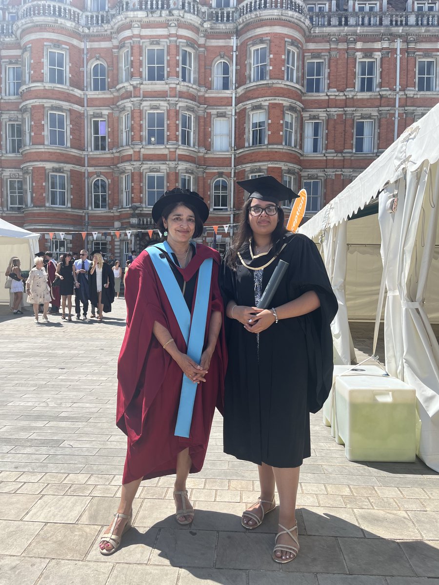 Amina Memon tweet media