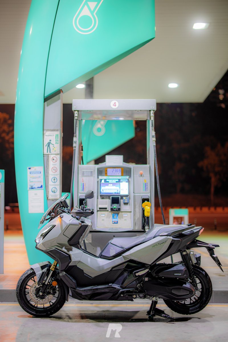 rafiquemuzhaffa's tweet photo. First refuel, 330km, RM23.69 https://t.co/daExoTlzap