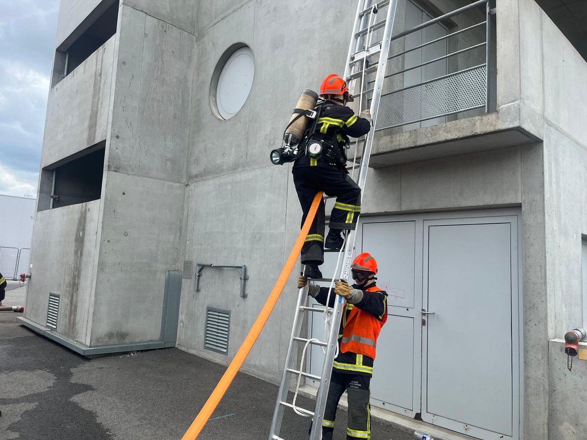 SDIS35officiel's tweet photo. L'édition 2024 du Brevet national des jeunes sapeurs-pompiers #BNJSP s'est achevée pour nos 38 jeunes sapeurs-pompiers d'Ille-et-Vilaine en 4ème année d'instruction.
Toutes nos félicitations pour leurs résultats exceptionnels avec 100% de réussite 👏 https://t.co/CILtzLjpF5