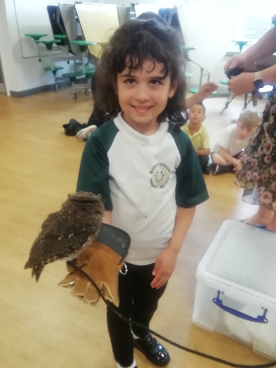 Year1WMG's tweet photo. We loved our animal experience on wednesday, we learned about the animal habitats diet and how they are adapted for their environment 🐋 https://t.co/7oS5Uo6oAR