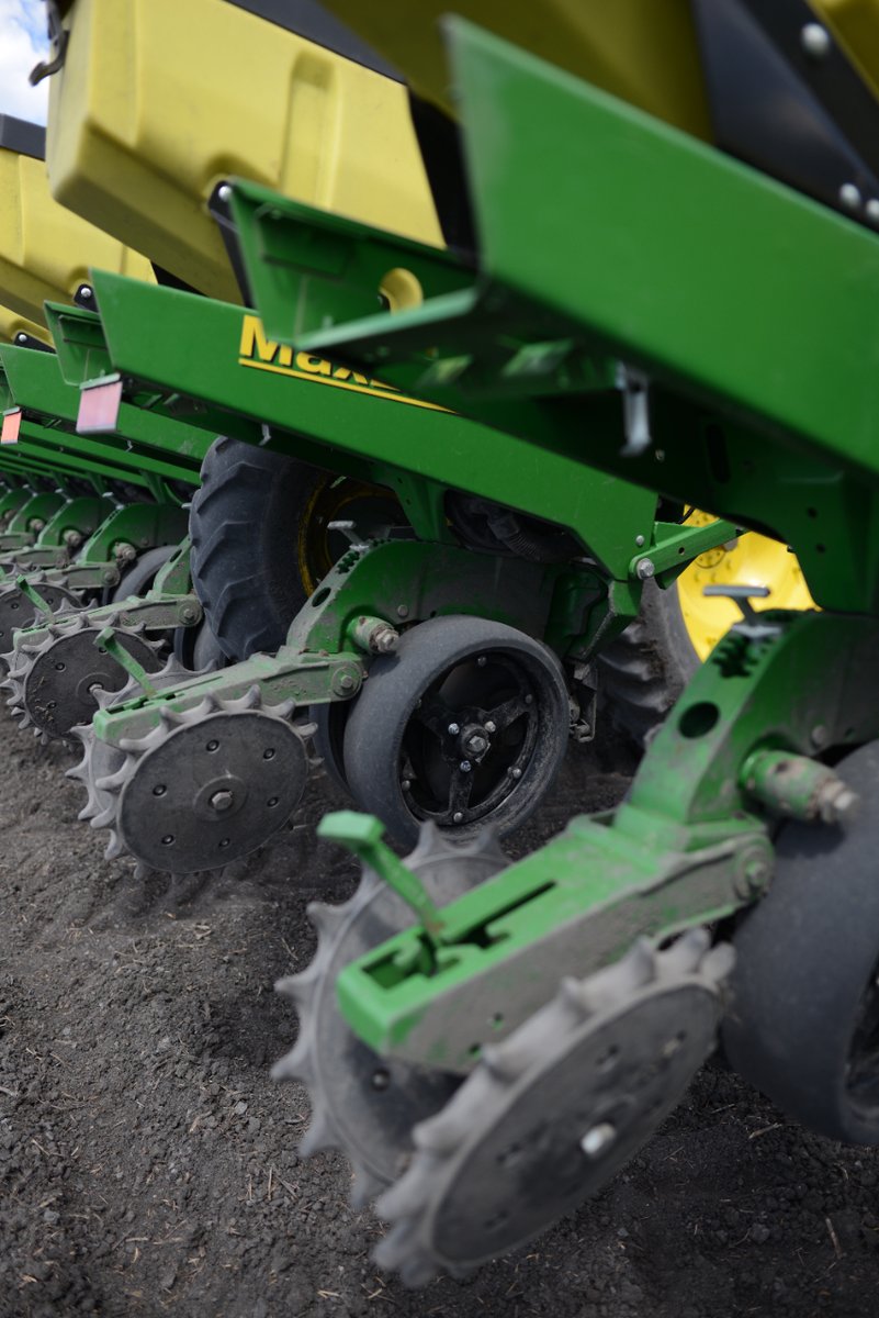 mudsmithGW's tweet photo. Discover the difference of quality, family-manufactured Spoked Gauge Wheels made in the USA!ย
#mudsmith #madeintheusa #familymade #farmlife #aglife #openrimdesign #mudsmithgaugewheels https://t.co/K04G84fef7