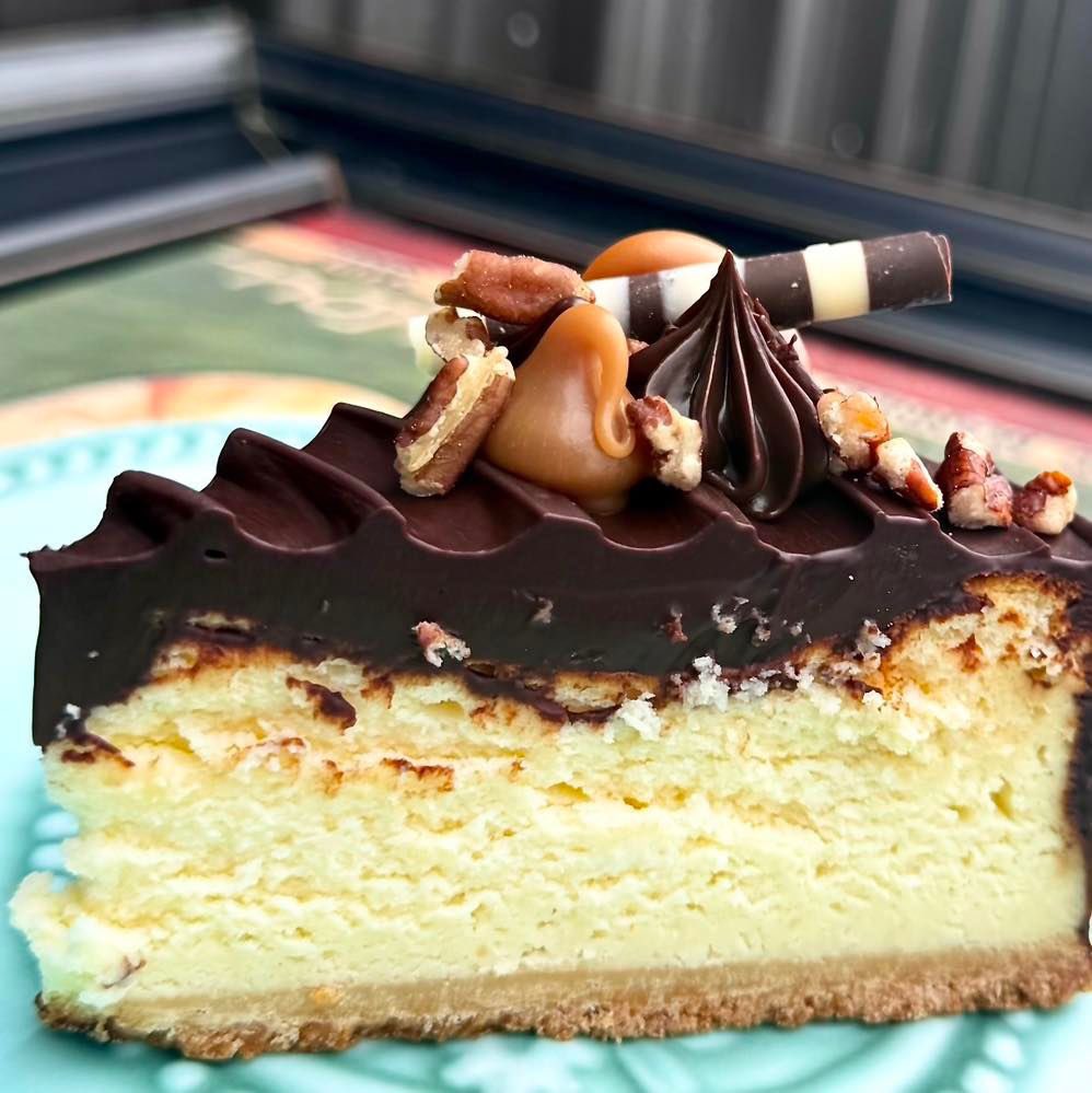 manna_bakery's tweet photo. Manna Turtle Cheese Cake will make any dinner complete. ❤️
To order in advance email info@manna.nf.ca
Friday’s Special: Pizza Friday
Open daily 7am-7pm
#cheesecake #turtlecheesecake #amazing #friday #omg #event #weekendvibes #yyt #stjohns #stjohnsnl #newfoundland https://t.co/mZElGezx6z