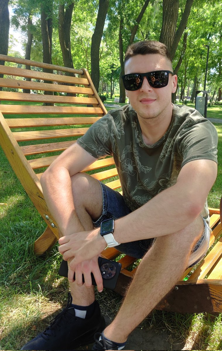 Вийшов одного разу в парк😎