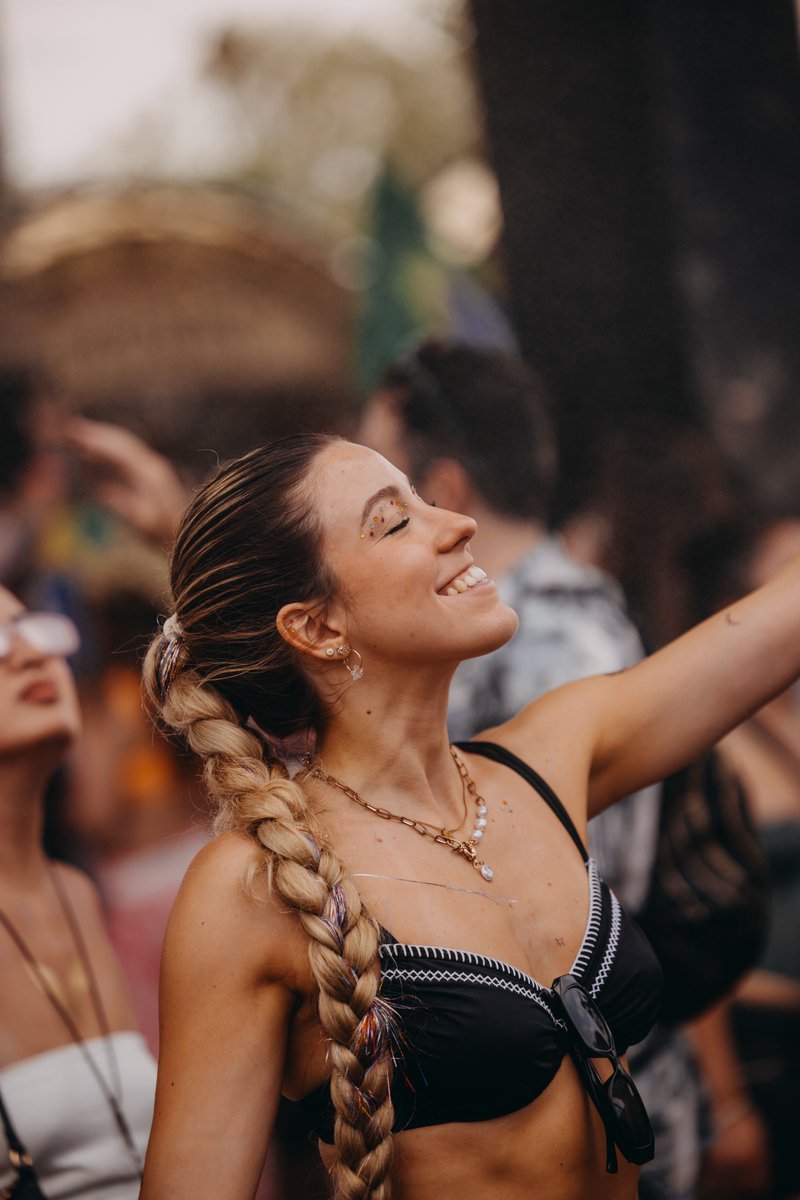 tomorrowland's tweet photo. High spirits, beautiful souls connected through music. https://t.co/tchUpCrsWv