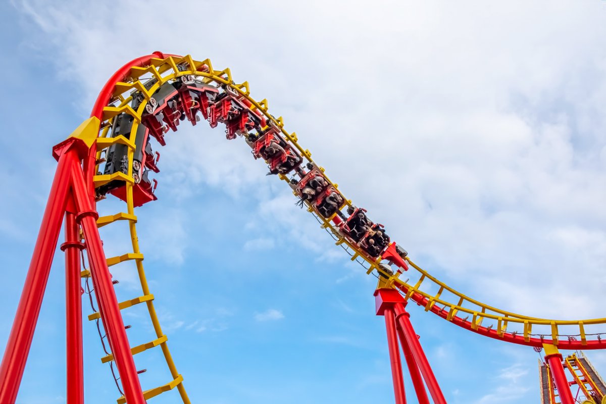 Go on a thrill ride that engages student teams in roller coaster physics. Which team can create the highest hill, largest loop, or max velocity? Find out with the Carolina STEM Challenge®: Roller Coasters Kit. 🎢#STEMChallenge #CarolinaBio 

Learn More ⬇️
hubs.li/Q02Gh6J10