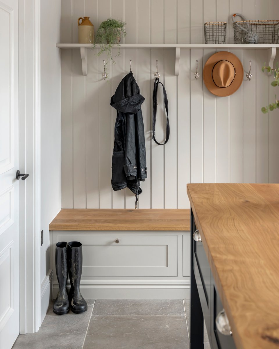 TheBeswickStone's tweet photo. Silver Limestone is now on SALE at just £49sqm+VAT and DELIVERY, which was reduced from £55. This grey limestone variant adds a minimalist foundation while still boasting intricate beauty, with shimmering silver veins of quartz and fossils. 

https://t.co/6St5BpfVI5 https://t.co/5EcGwiEOGt