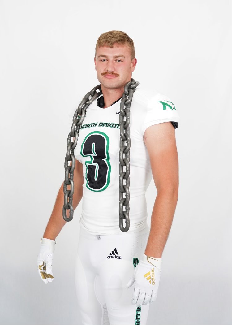 Committed🟩⬜️ <a href="/UNDfootball/">North Dakota Football</a> <a href="/jschwenzfeier/">Joel Schwenzfeier</a> <a href="/CoachTomDosch/">Tom Dosch</a> <a href="/BubbaSchweigert/">Bubba Schweigert</a> <a href="/NWahlScouting/">Nate Wahl</a>