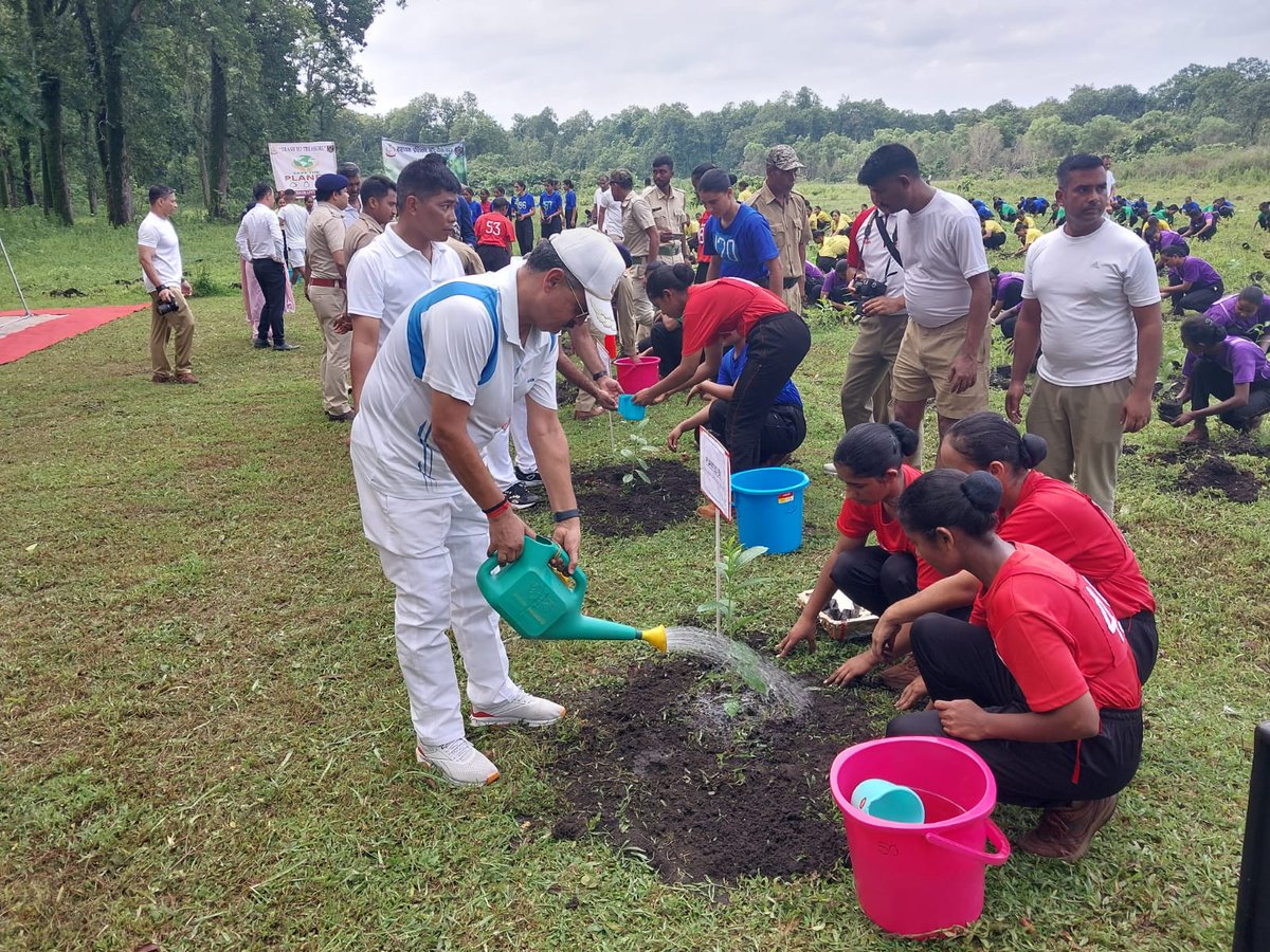 stcbsfnb's tweet photo. # A total of 19,950 saplings were planted during the drive, making it a grand success to the collective efforts of the participating organizations and individuals towards environmental conservation and sustainability. https://t.co/BEuHQdteMi