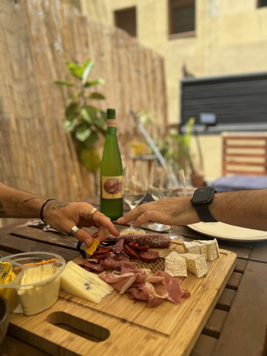 Everything that happens around wine