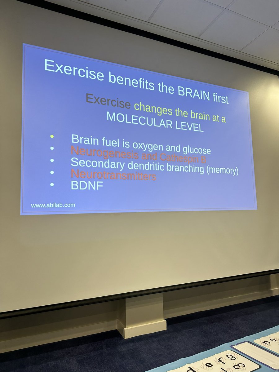 Robyn Newton tweet media