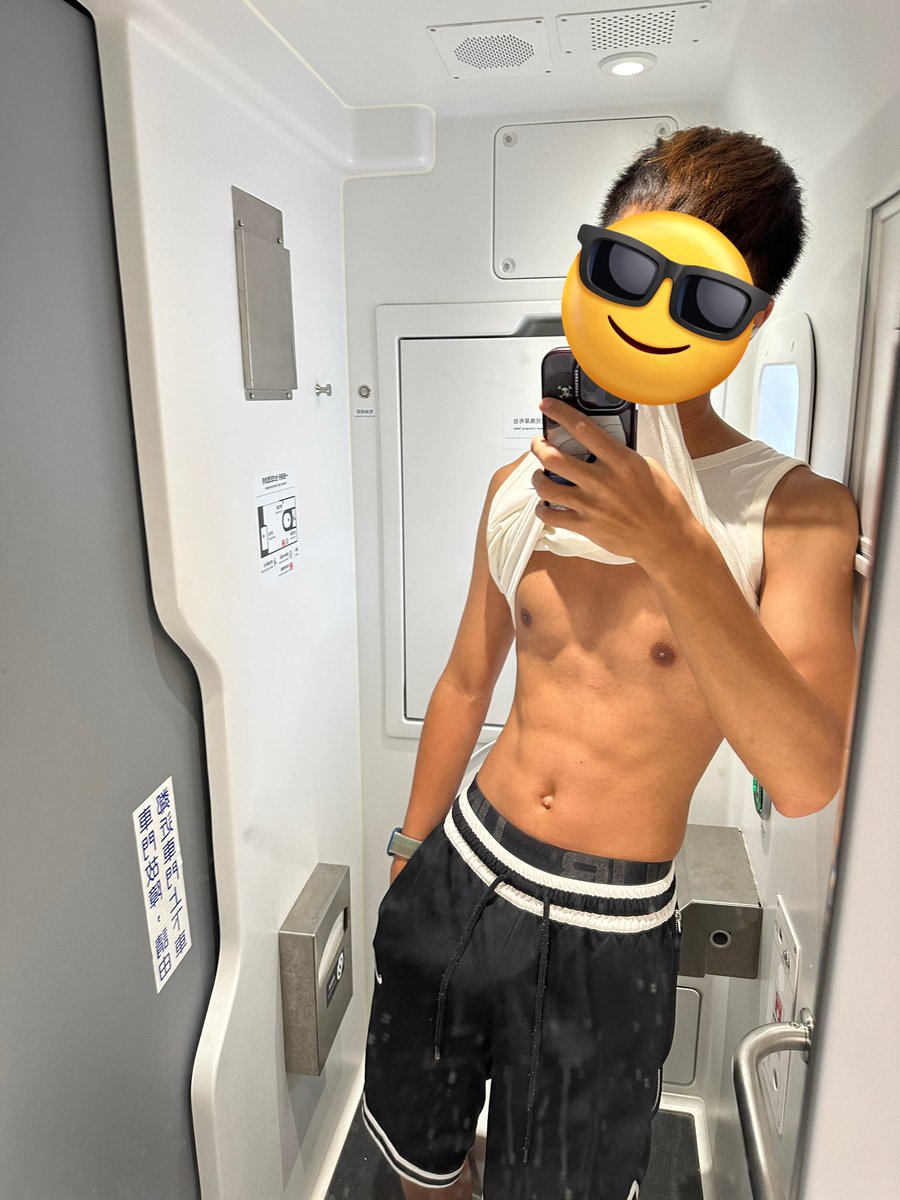 新自強的廁所美到讓我覺得不拍一下對不起自己