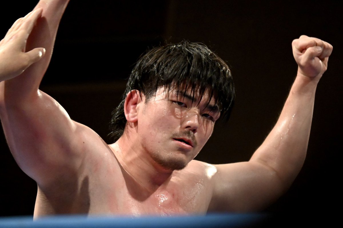akiochan1964's tweet photo. そして激しいだけの闘いを制して勝ち名乗りを上げる男児選手が怖いぐらいの表情をしてた!
痺れた🌾
#ajpw
#Evolution
#Evolution6
#田村男児 https://t.co/9c6Dl5N3F6