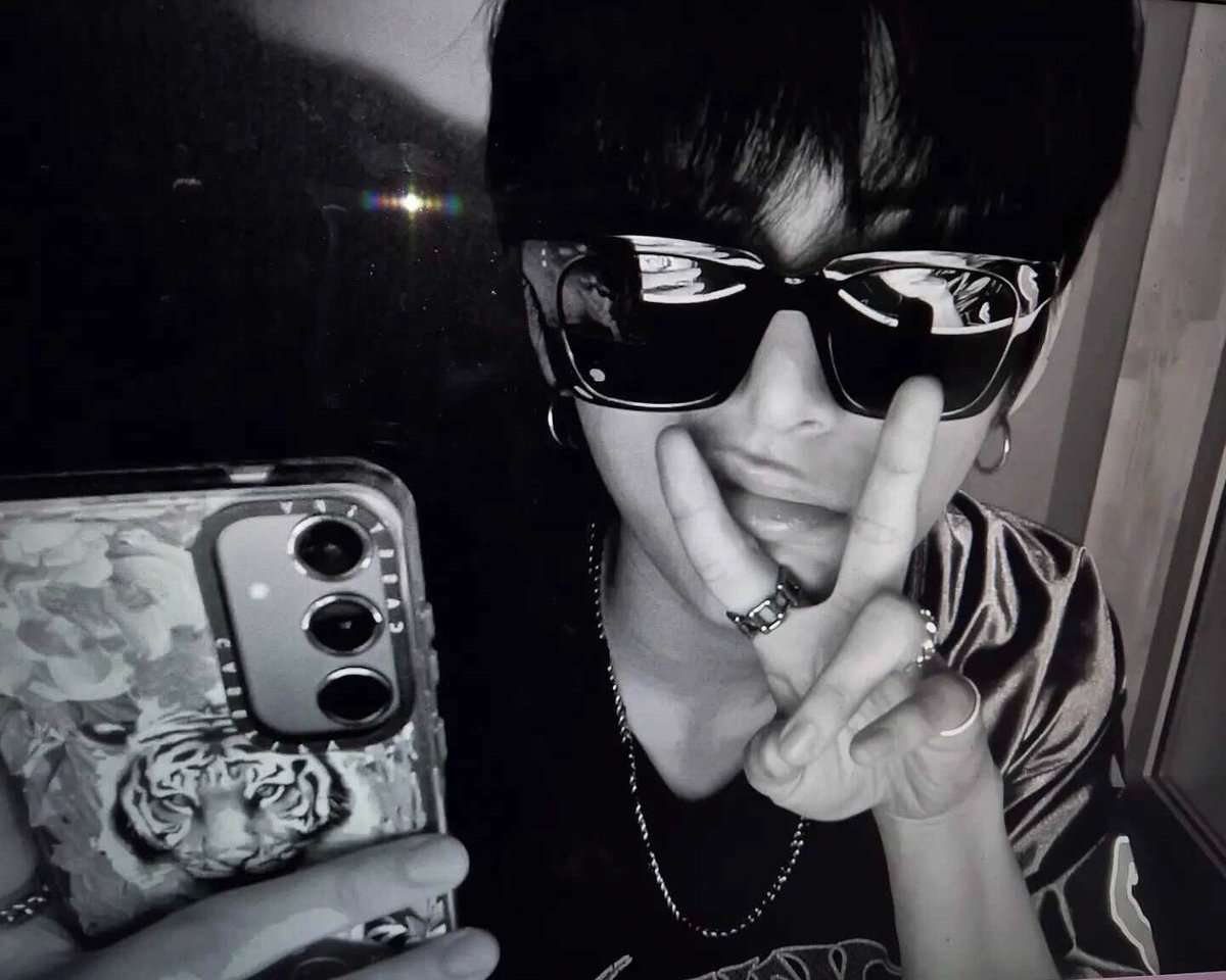 ًًًًًً tweet media