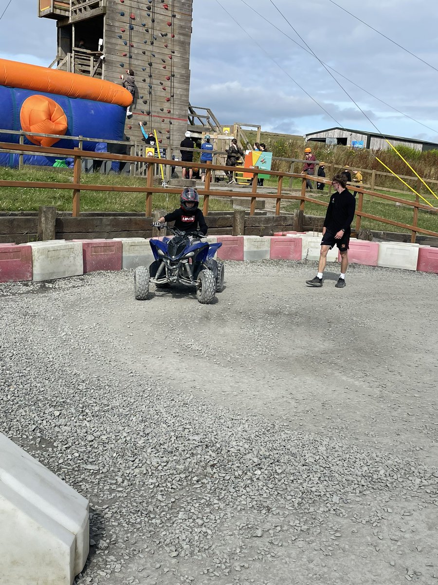 KHS 3-19 WELSH tweet media