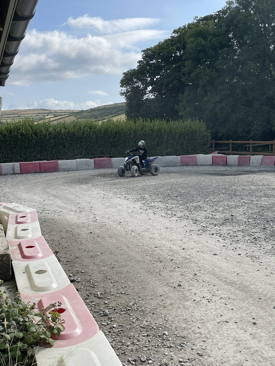 KHS 3-19 WELSH tweet media