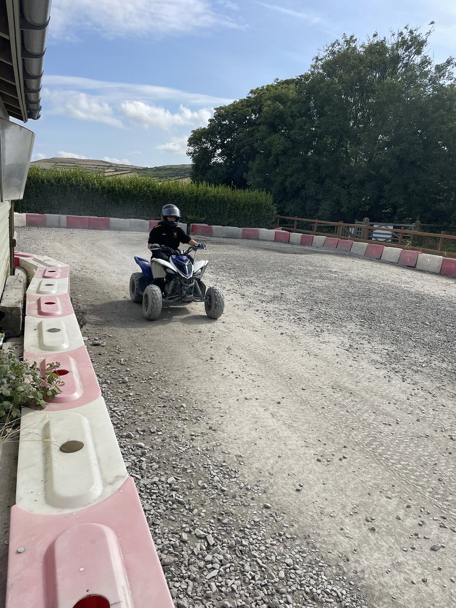 KHS 3-19 WELSH tweet media