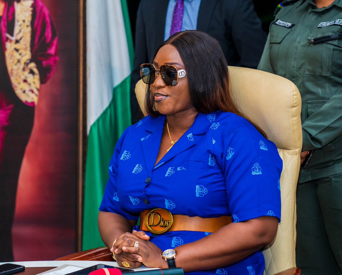UzoamakaNwifuru's tweet photo. I have announced my commitment to reviving the Girls Guide movement in schools across the state.

I said this during my investiture as the Patron of the Nigerian Girls Guide Association, Ebonyi State,

#girlsguide
 #FON https://t.co/VtzXEox3er
