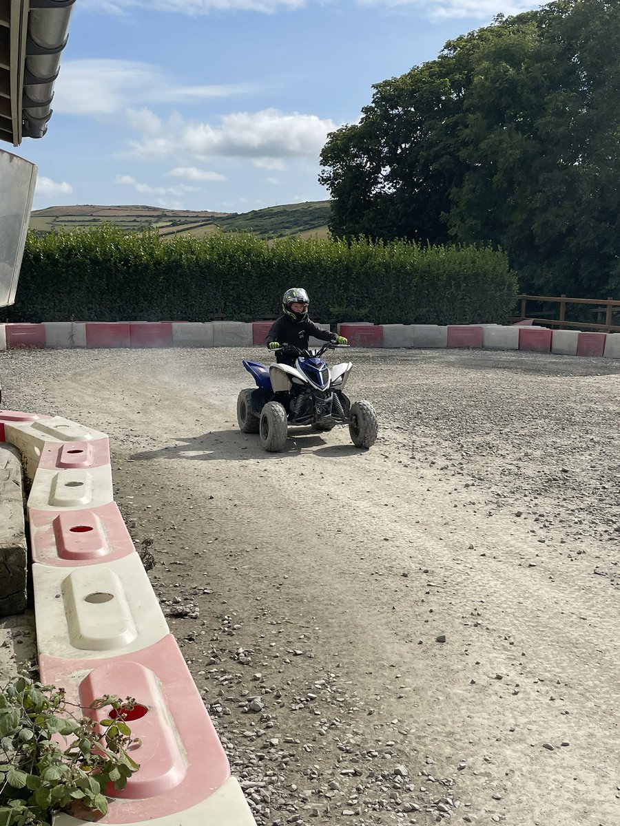 KHS 3-19 WELSH tweet media