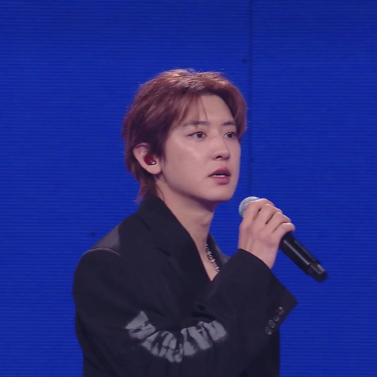جداً چجوری این همه زیبایی جا میشه توی یه آدم؟؟؟
#CHANYEOL #찬열