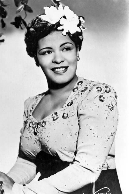 the whisper of the gardenia 
lost at Carnegie Hall 
- the same curtain in the night ?

- charles lechesnier -

Picture : Billie Holiday (from Wikipedia)

#vss365 #poetrycommunity #haiku #BillieHoliday #Jazz #vsspoem #FilmNoir