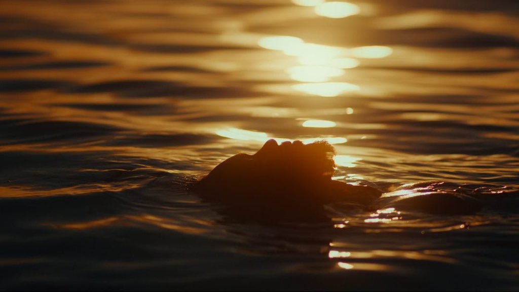 No Festival de Tribeca, onde o longa teve sua estreia mundial na competição internacional, ‘Estranho Caminho’ ganhou todos os prêmios que disputou: 

• Melhor Filme
• Melhor Roteiro (Guto Parente)
• Melhor Fotografia (Linga Acácio)
• Melhor Performance (Carlos Francisco)