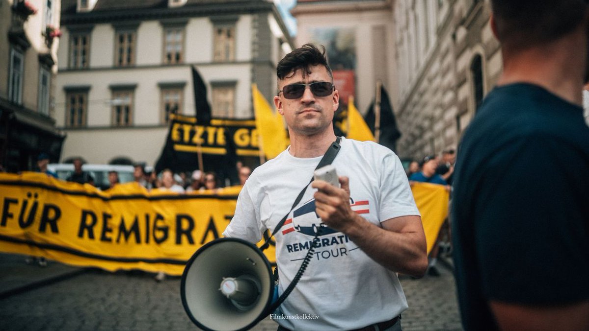 filmkvnst's tweet image. 📢 Morgen wird in Wien demonstriert!

🎦 Unsere Mannschaft ist wie jedes Jahr dabei und hält die Ereignisse für die Aussenwelt fest. 

#w2007