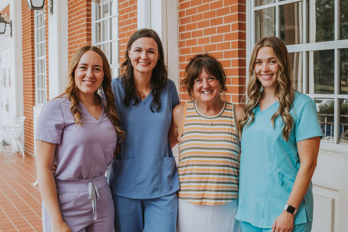 Johnson University's Pre-Nursing program is making waves. Dr. Monica Nelson, Professor and Director of Health Sciences, was happy to celebrate JU’s first 3 graduates from the Johnson University/Tennessee Wesleyan University Nursing partnership program. 

johnsonu.edu/bachelors/nurs…