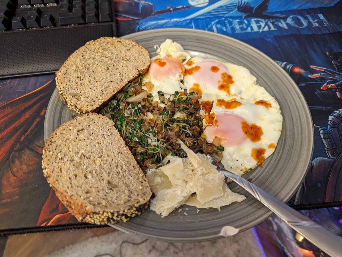 3 Eggs with cherry bomb salsa.
Sauteed micro greens with onion and garlic.
Raw Parmesan.
Seduction bread.
🤤