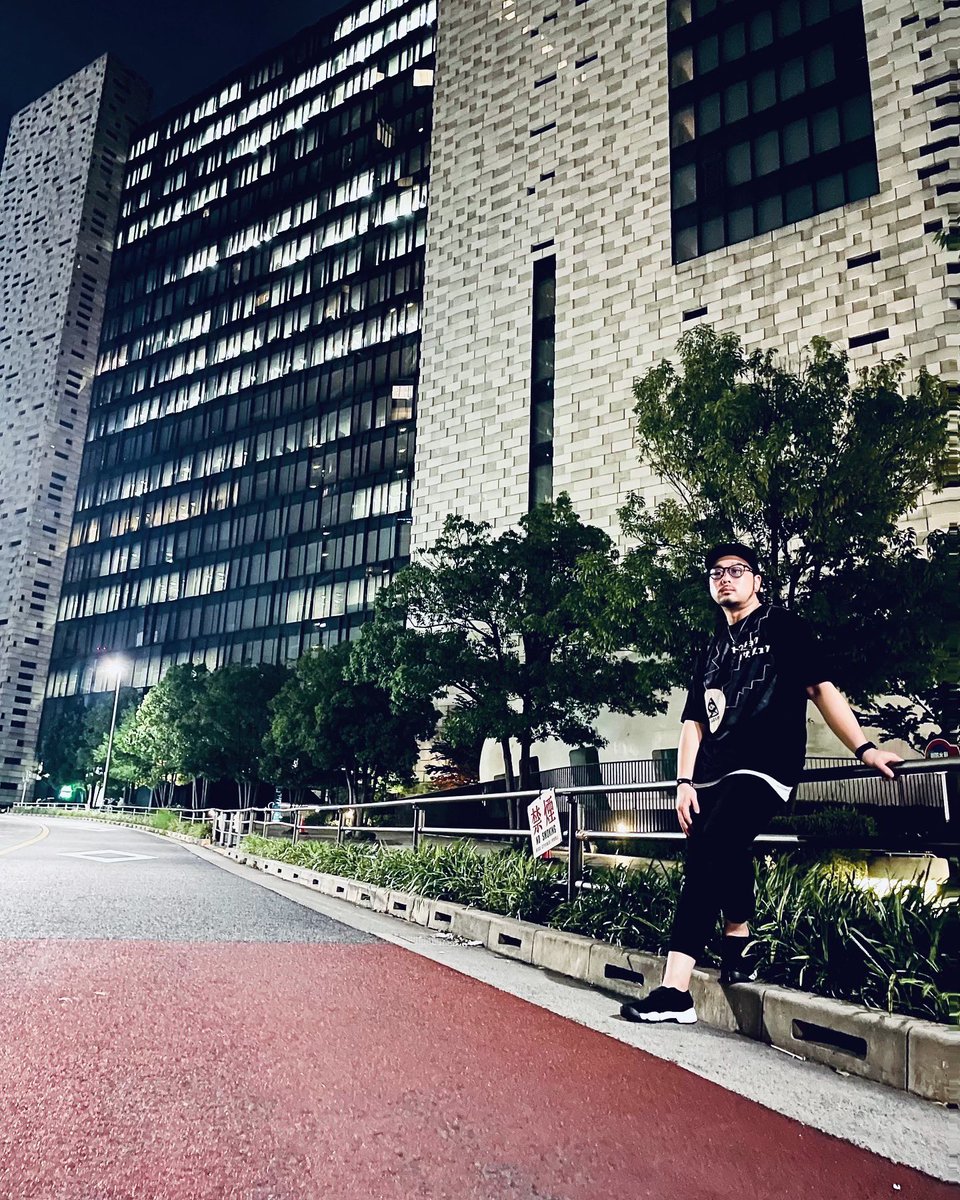 some_B's tweet photo. 7月12日で39歳になりました。たくさんのメッセージ、プレゼントありがとうございました。最後の30代を楽しんで精進していきますので今後ともよろしくお願いします。
プレゼントに頂いた東京GIZA10 Tシャツお気に入りです！

#東京GIZA10 
#tokyogiza10
#somebrother
#誕生日
#感謝
#ありがとう https://t.co/byjY51mYlU