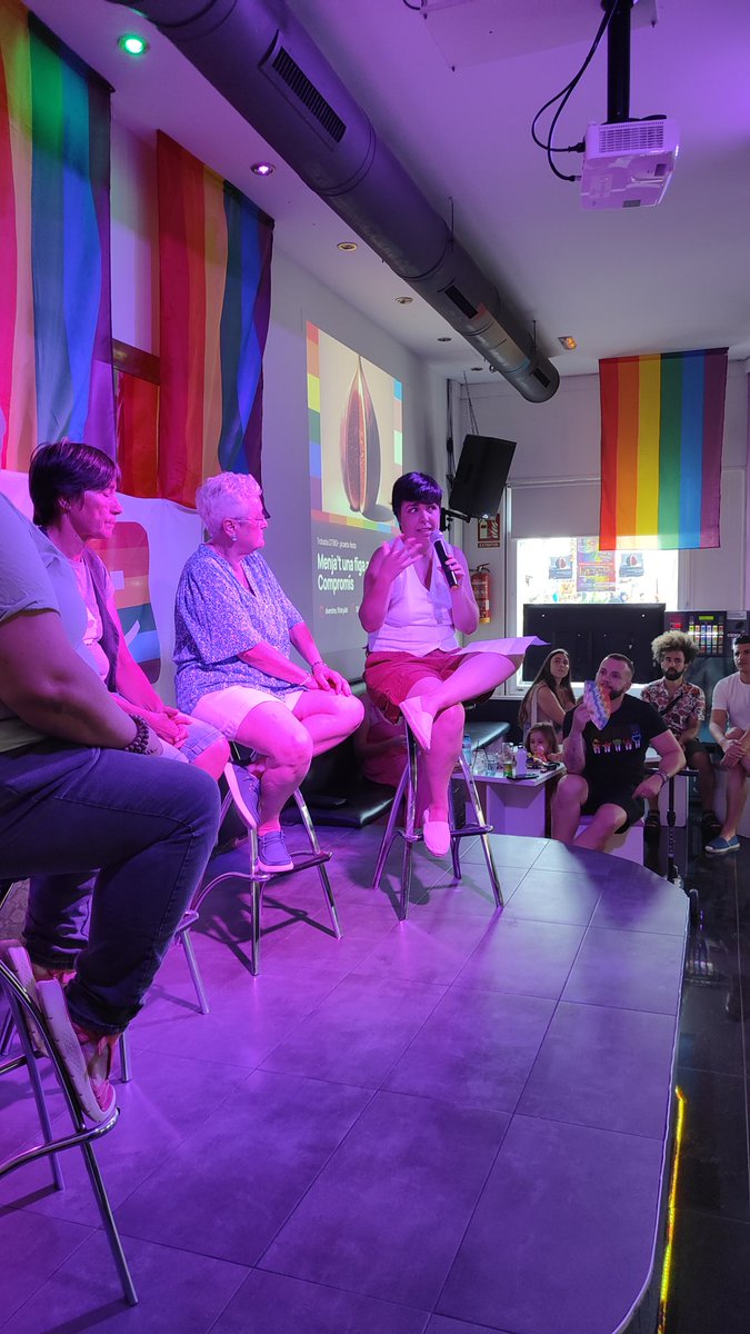 CompromisALC's tweet image. Menja&apos;t una figa amb Compromís, acte per a visibilitzar la diversitat sexual des de la visió de les dones 

#ElsTrauremElsColors 🏳️‍🌈🏳️‍⚧️

Setmana de l&apos;#OrgullAlacant