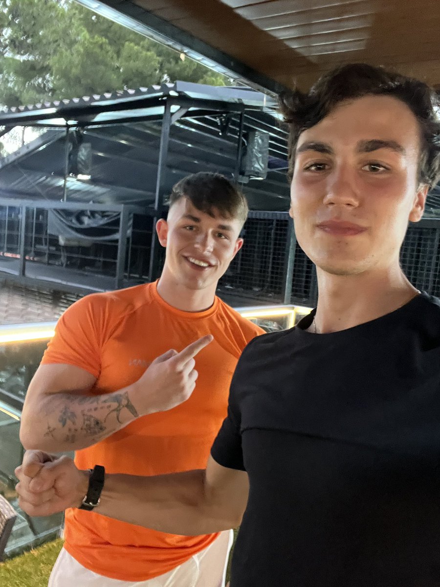 vtsnai's tweet photo. marbella network is growing 📈📈 @SeanCoffeyPT 

what a G 💪 https://t.co/grVuSddUpA
