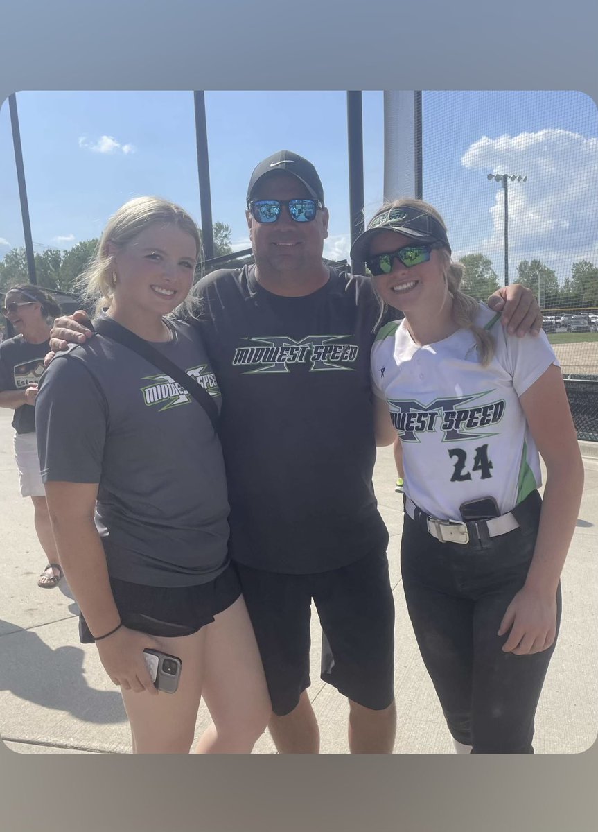 Always Great to See Crimson on the Club Circuit!!! <a href="/SophiaWallace31/">Sophia Wallace</a>  <a href="/AvaIhle/">Ava Ihle</a> <a href="/LaurenBeissel25/">Lauren Beissel</a> <a href="/jordanbrustuen/">Jordan Brustuen 2025</a> <a href="/sarahzim23/">Sarah Zimmerman</a> #CrimsonFamily <a href="/Rubygouette/">Ruby</a>