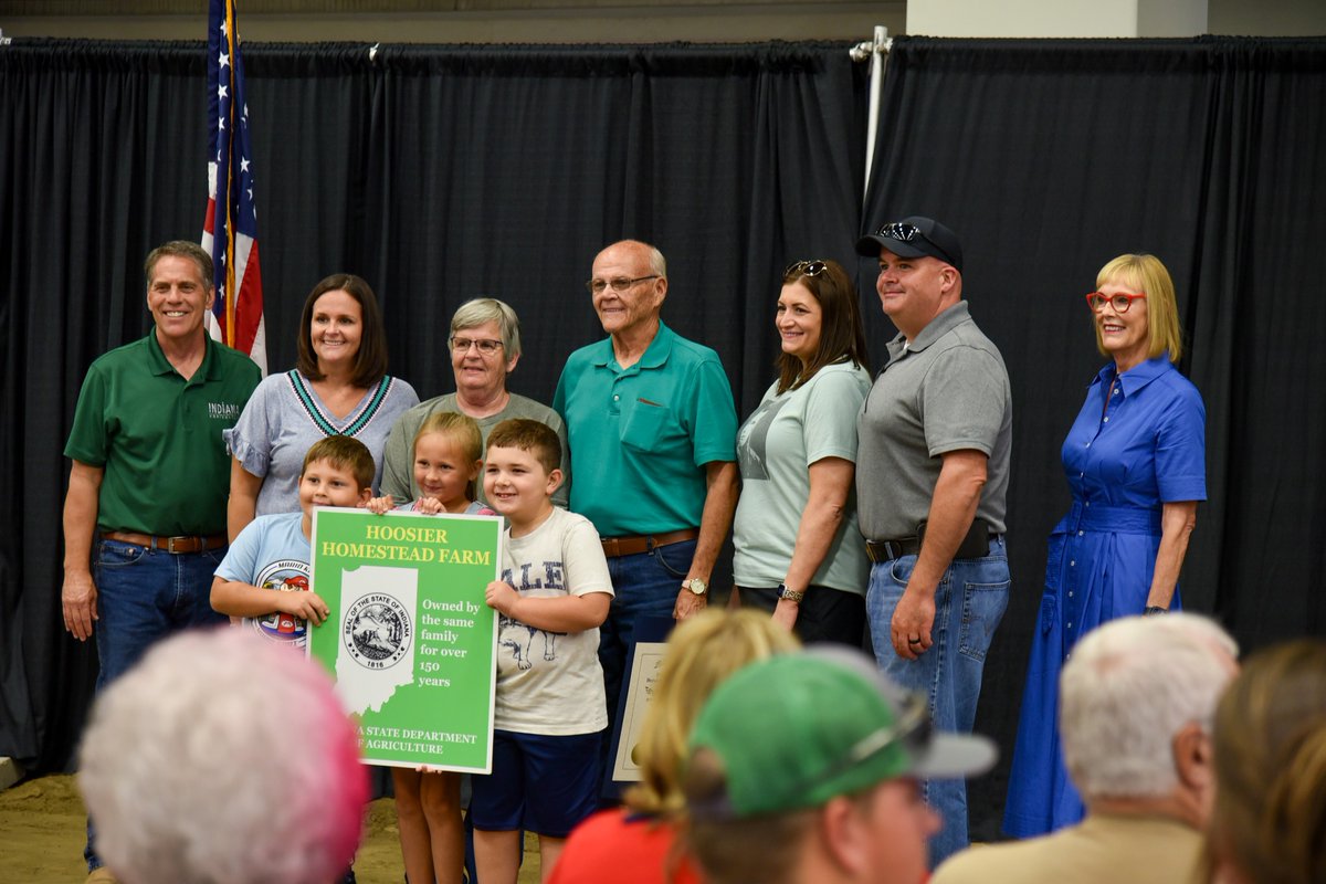 ISDAgov's tweet photo. Just βοΈ weeks left until the 15 greatest days of summer, the Indiana State Fair! #FarmSceneFriday π±πππ https://t.co/RNJGUADrHL