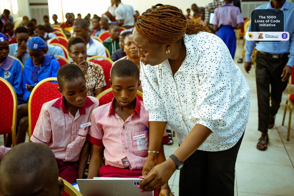 CodegarageA's tweet image. Today, we celebrated the grand finale of the #1000LinesofCode initiative, organised put together for 5 days by us in partnership with the @oyostategovt , @zeeh_africa , and @386konsult .

#1000LinesofCode #CodeGarageAfrica #ZeehAfrica #386konsult