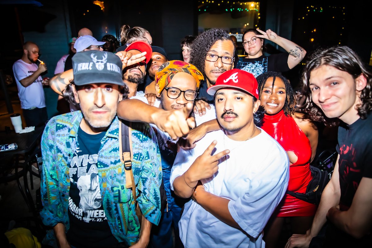 TheUncannyImp's tweet photo. Just wanted to remind y'all that the Idle Hands release show was absolutely amazing. My condolences to those who missed it. https://t.co/98lvc24qpP